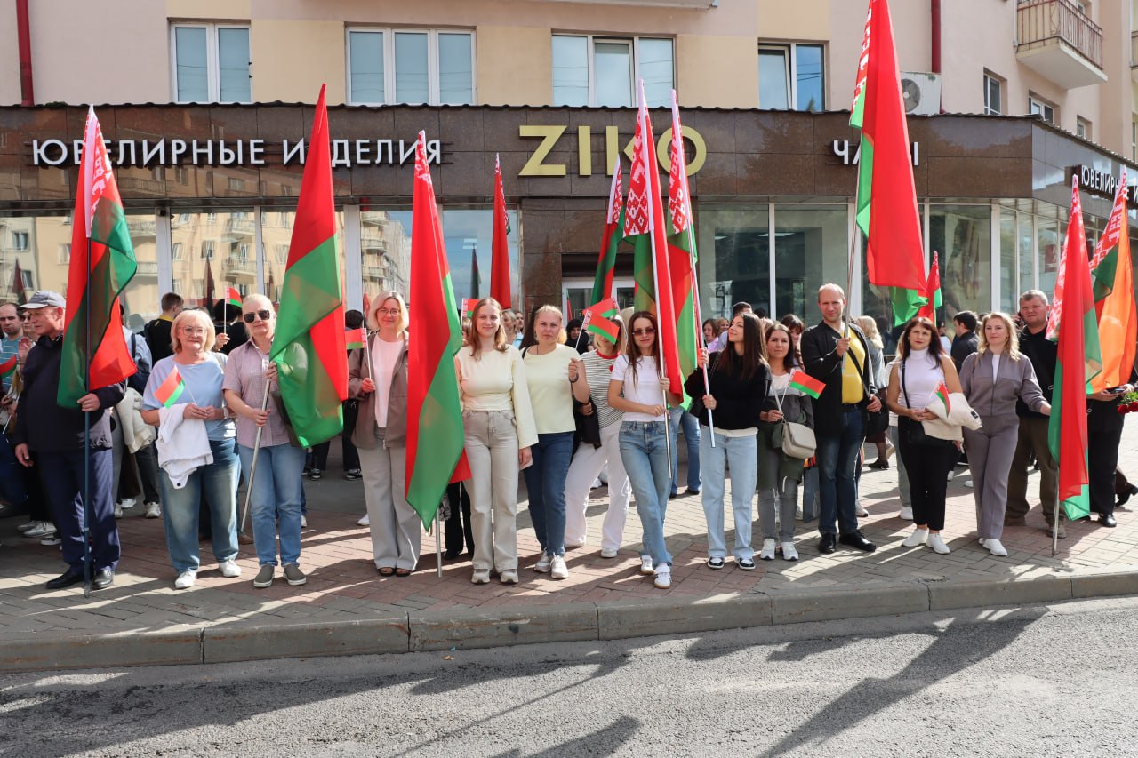 Коллектив РНПЦ радиационной медицины и экологии человека принял участие в торжествах в честь Дня народного единства
